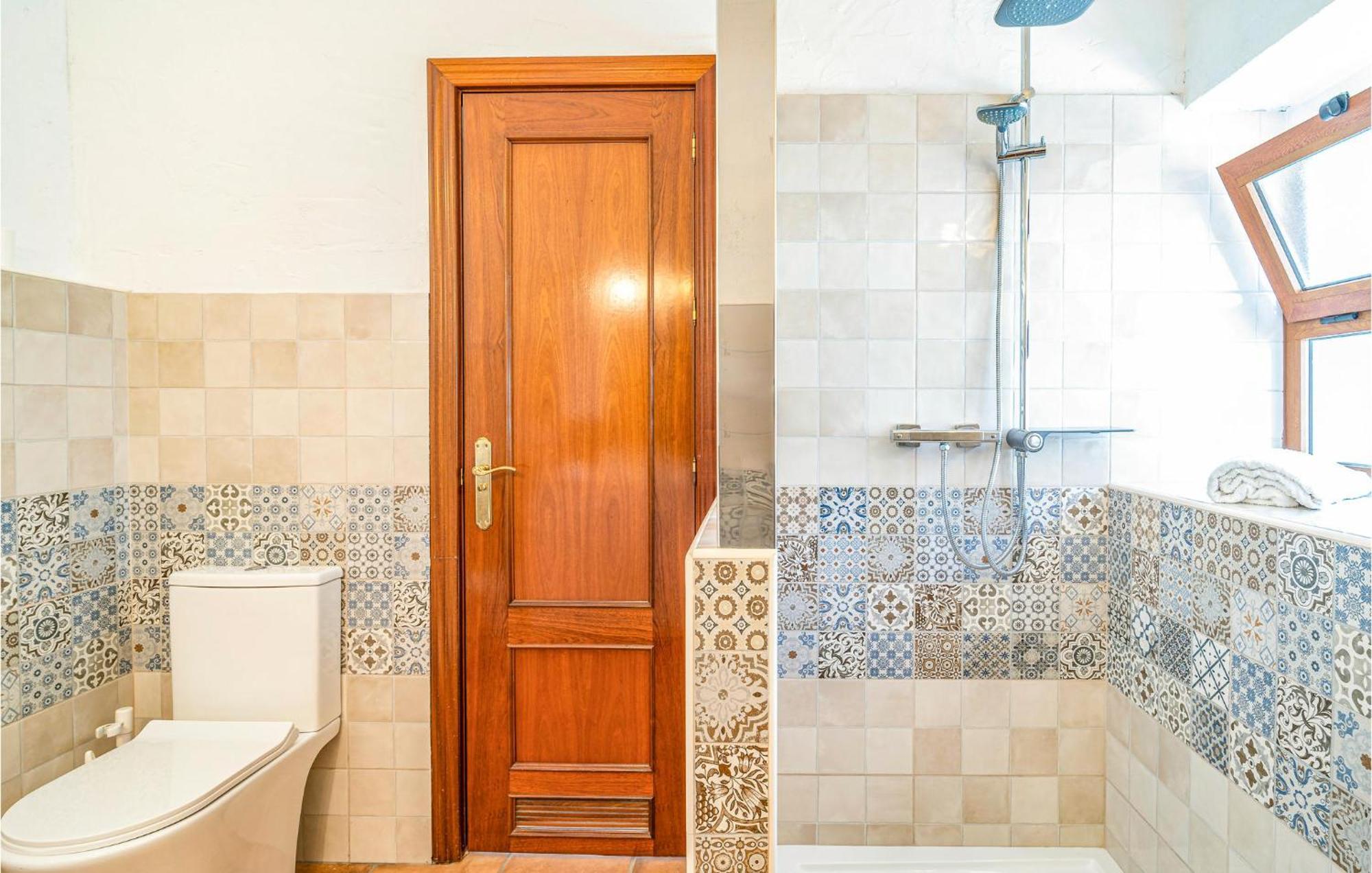Gorgeous Home In Cajiz With Wifi Cajís Exterior photo